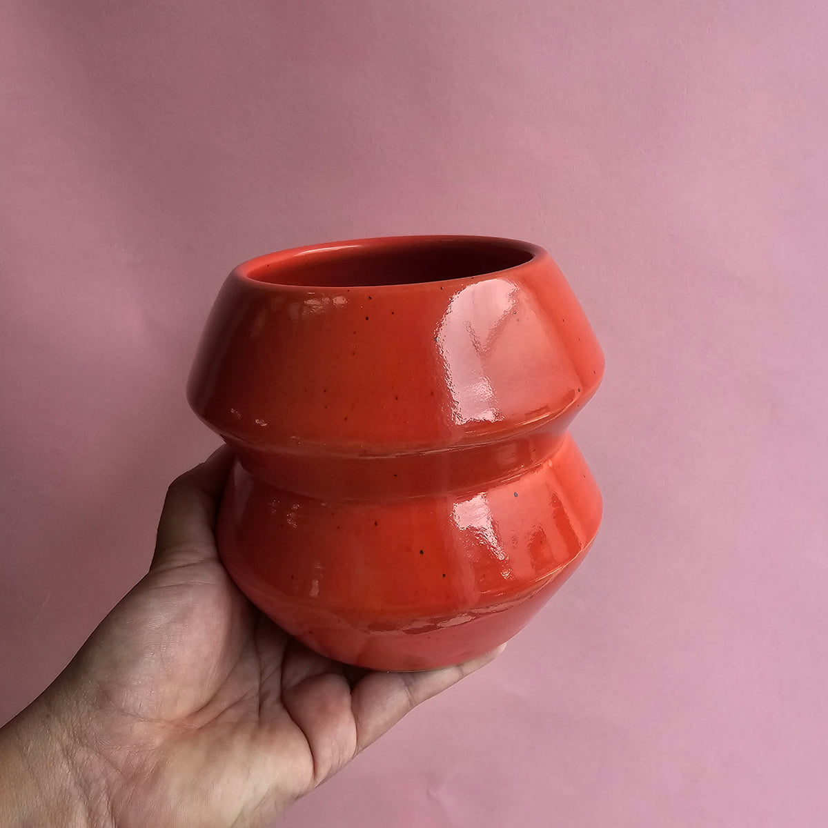 CHERRY SPECKLED ANGLES VASE
