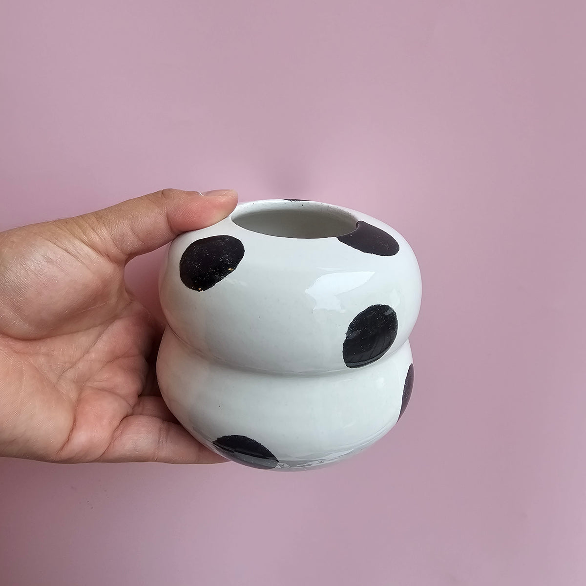 DALMATIAN DOTS VENUS VASE
