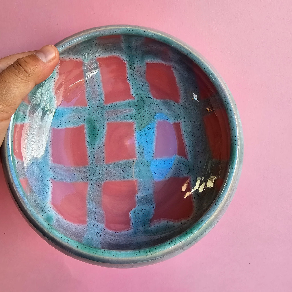 GUMMY WORM PLAID PLATE BOWL